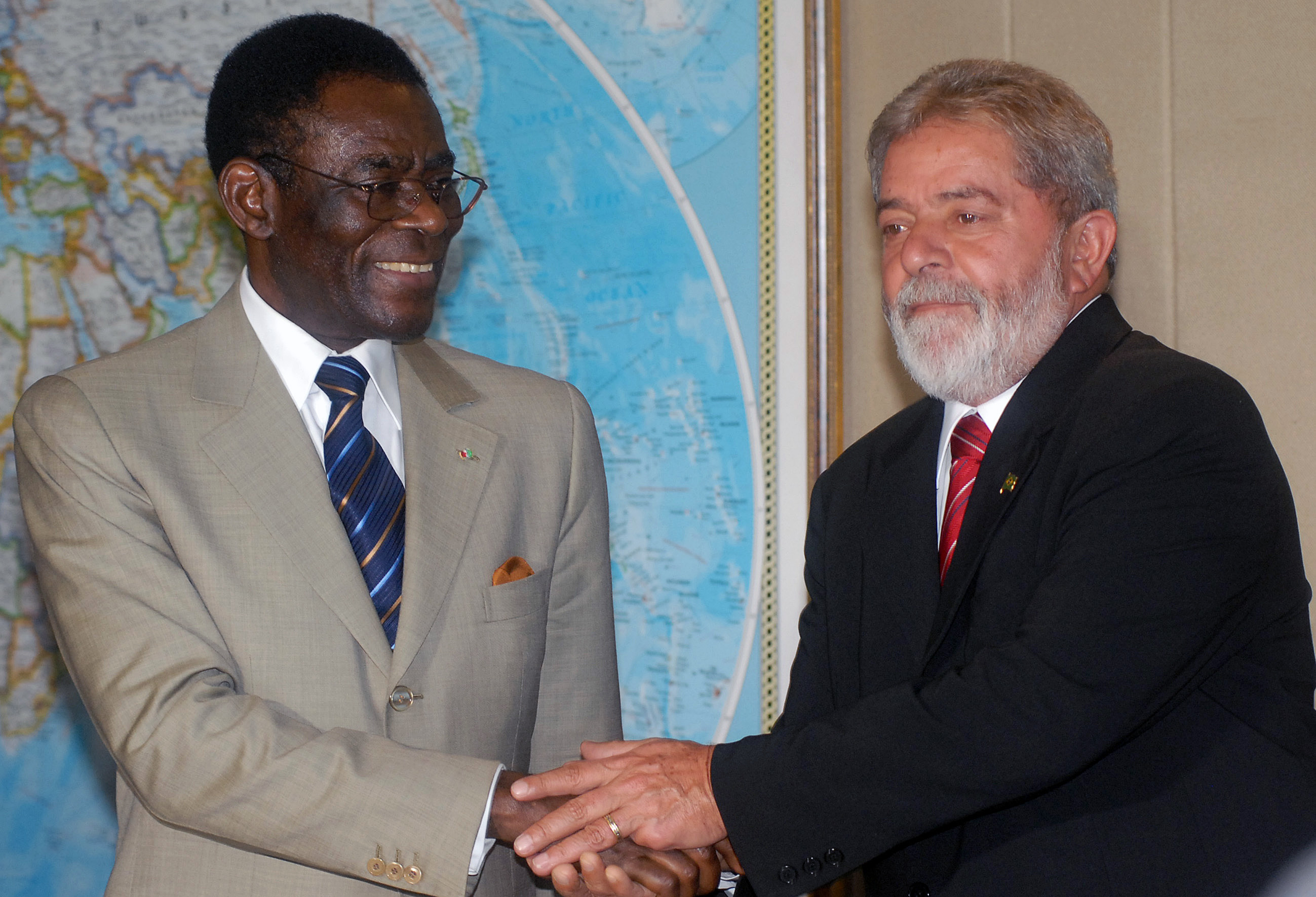 Teodoro Obiang, ditador da Guiné Equatorial, com Lula, em 2008: parceria de longa data. Foto: Rodrigues Pozzebom/Agência Brasil