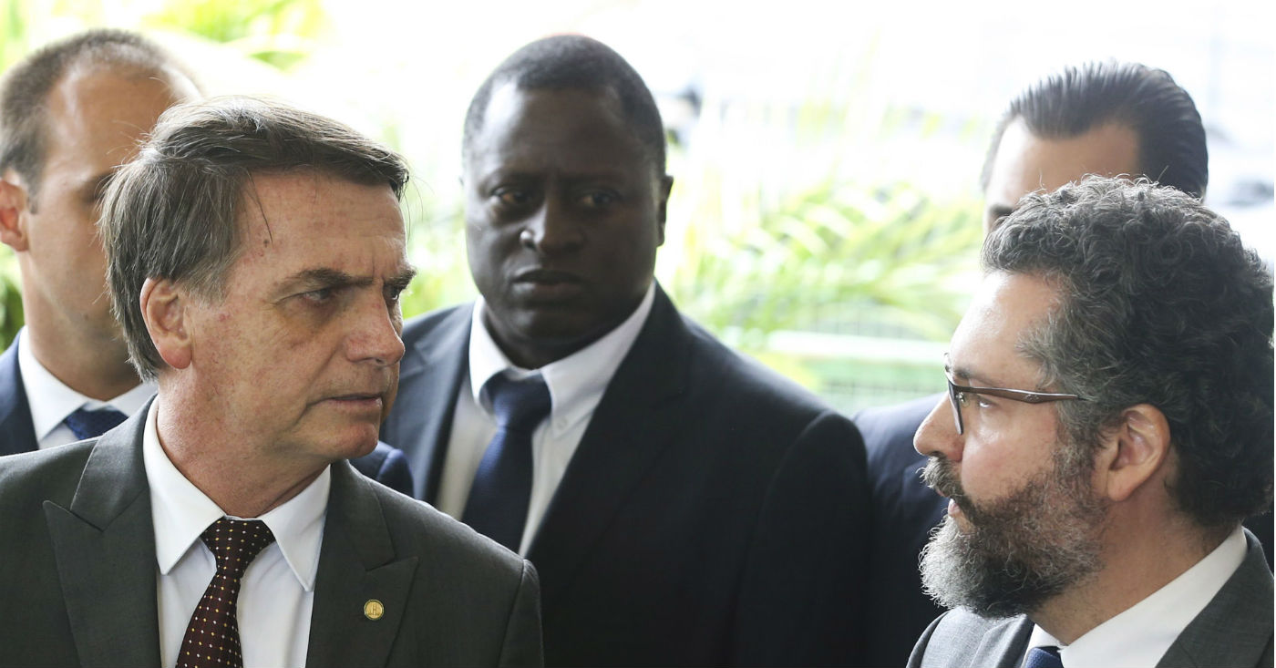 Jair Bolsonaro e Ernesto Araújo. Foto: Valter Campanato / Agência Brasil