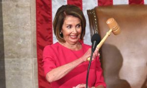 A presidente da Câmara, Nancy Pelosi: usando a fome de Trump pelas câmeras contra ele. Foto: Ryan Saavedra