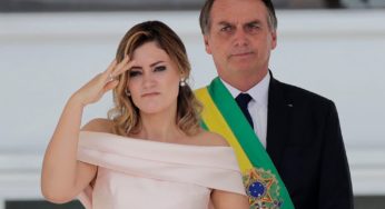 Associated Press corrige legenda de foto com “continência” da primeira-dama