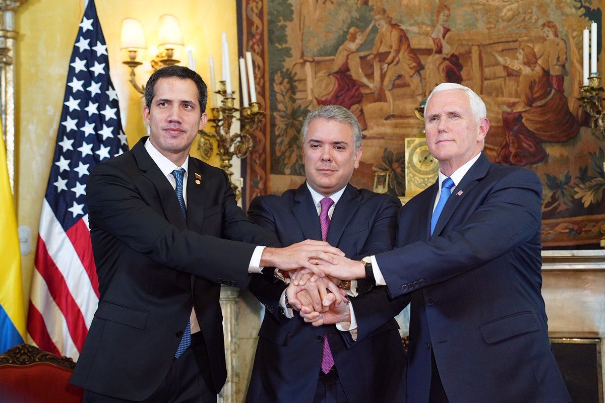 Pence (à direita, com Guaidó e o presidente da Colômbia, Ivan Duque): hora de agir. Foto: Divulgação/Mike Pence