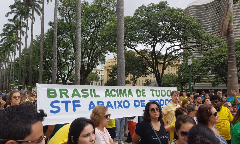 No aniversário de 5 anos da Lava Jato, protesto foi disperso pela chuva. Foto: Cedê Silva/A Agência