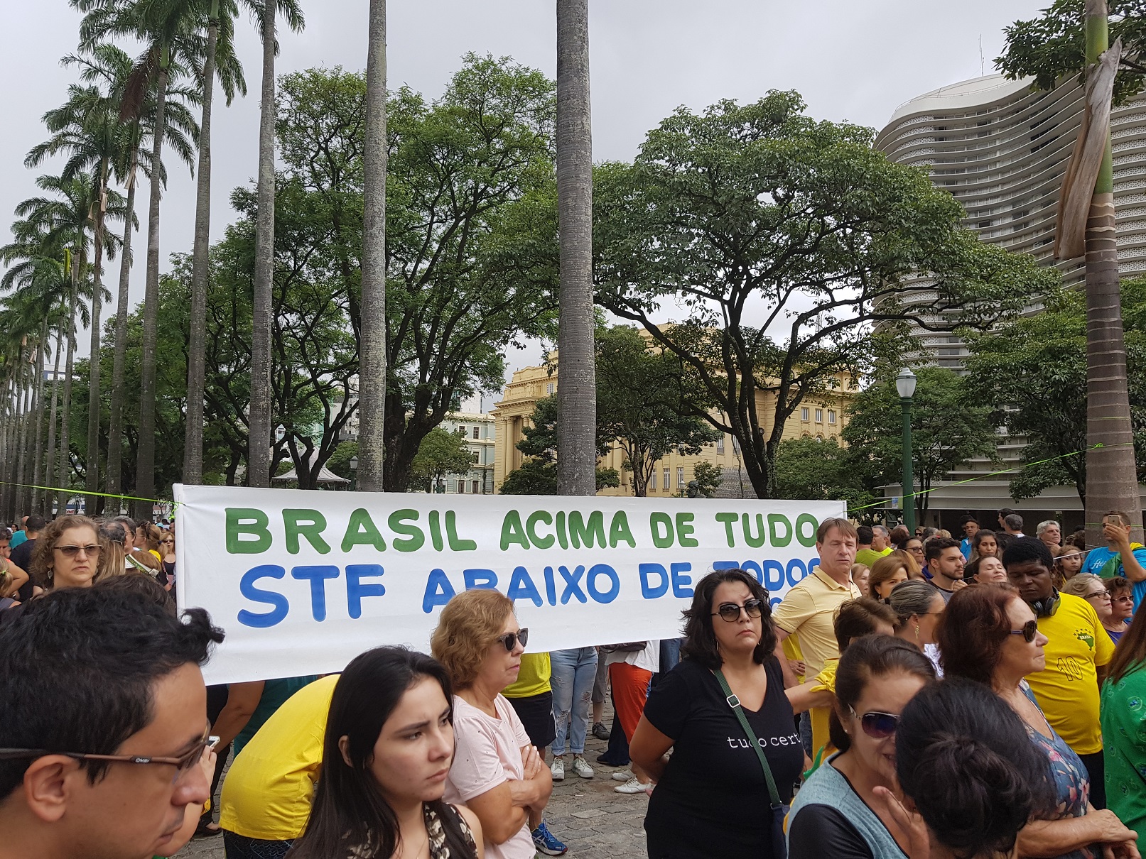 No aniversário de 5 anos da Lava Jato, protesto foi disperso pela chuva. Foto: Cedê Silva/A Agência
