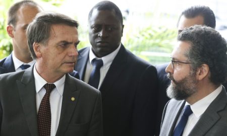 Retratos de Bolsonaro foram enviados a embaixadas - de outros países, em Brasília! Foto: Valter Campanato/Agência Brasil