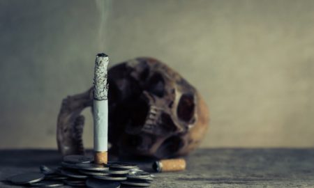 Aumentar o preço do cigarro resulta em menos cigarros fumados. Simples, não? Foto: Aphiwat chuangchoem/Pexels