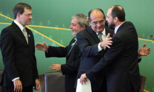 Toffoli e Lula no dia em que o primeiro deixou a AGU e entrou no STF, em 2009: amigo é para essas coisas. Foto: U.Dettmar/SCO/STF