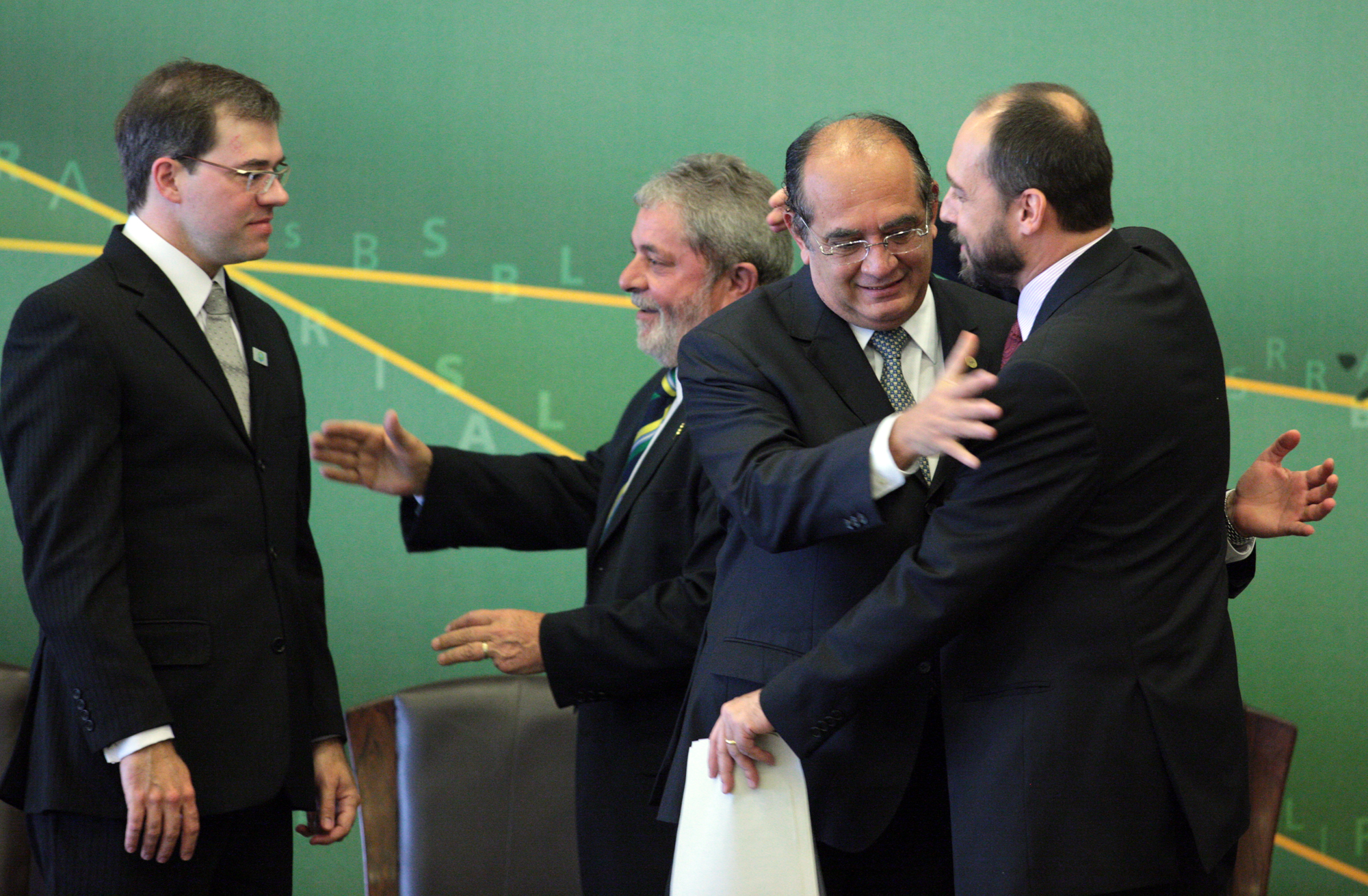 Toffoli e Lula no dia em que o primeiro deixou a AGU e entrou no STF, em 2009: amigo é para essas coisas. Foto: U.Dettmar/SCO/STF